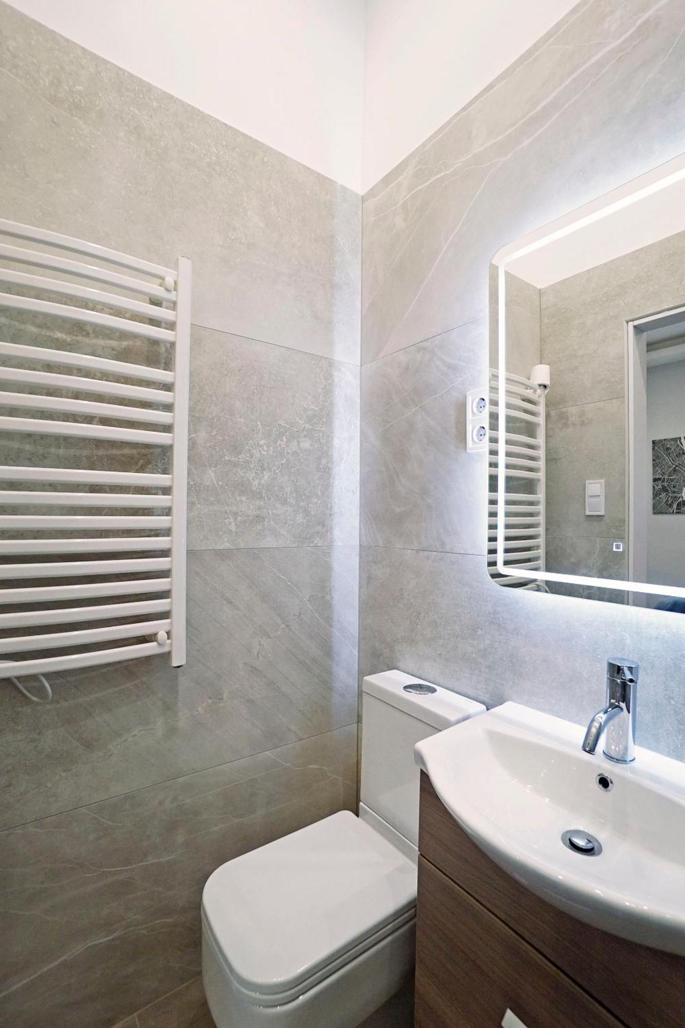 K03 Elitehost Kis Diofa Central Budapest Rom bilde